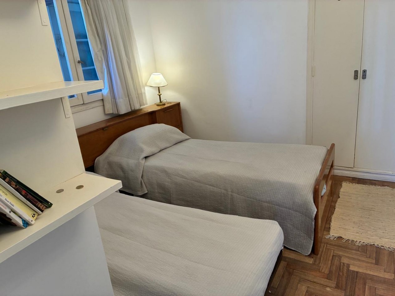 TRES AMBIENTES. VISTA AL MAR.COCHERA. VARESE