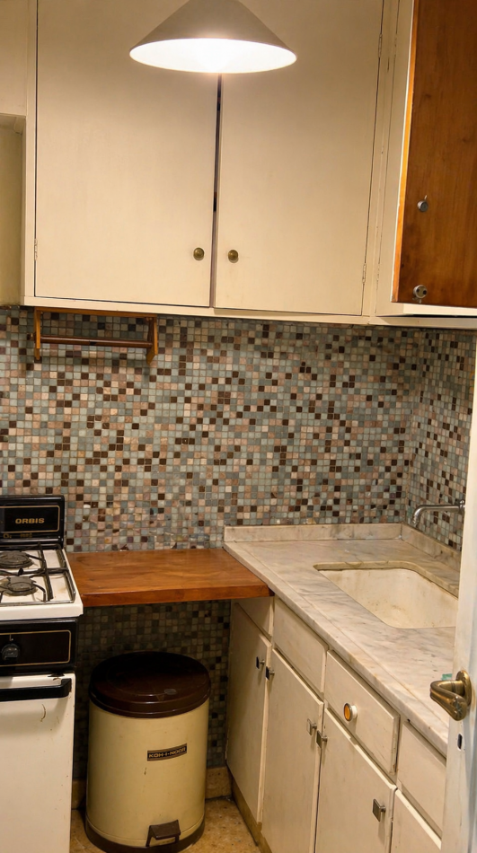 AMBIENTE, MUY AMPLIO. LUMINOSO